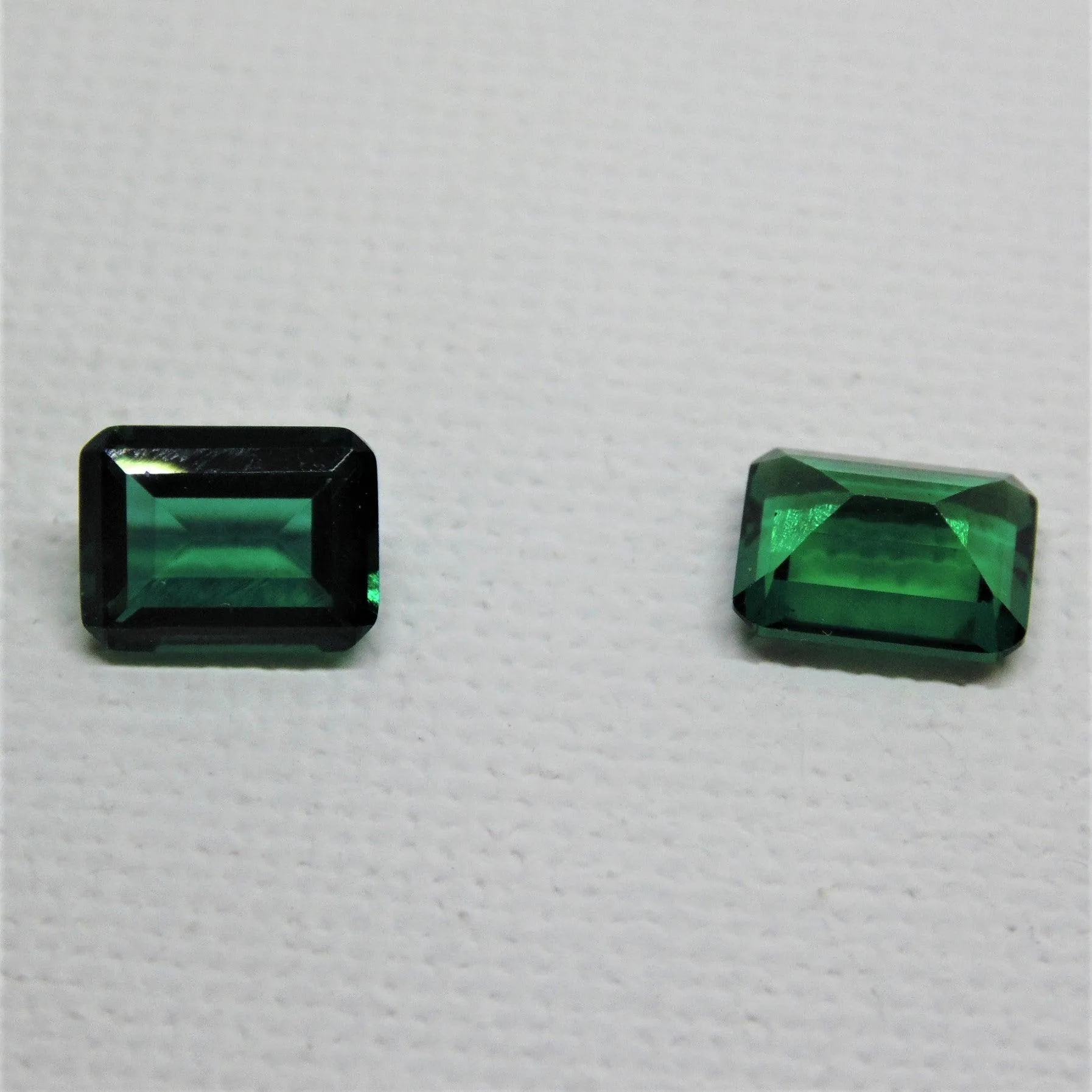 8x6mm Lab Grown Emerald Cushion Cut