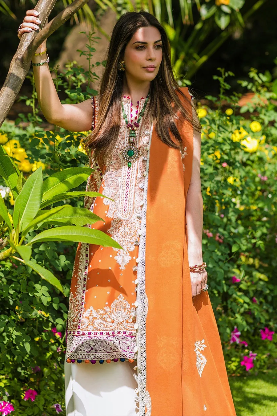Élan Luxury Lawn Collection 2022 – EL22-05 B (REEM)