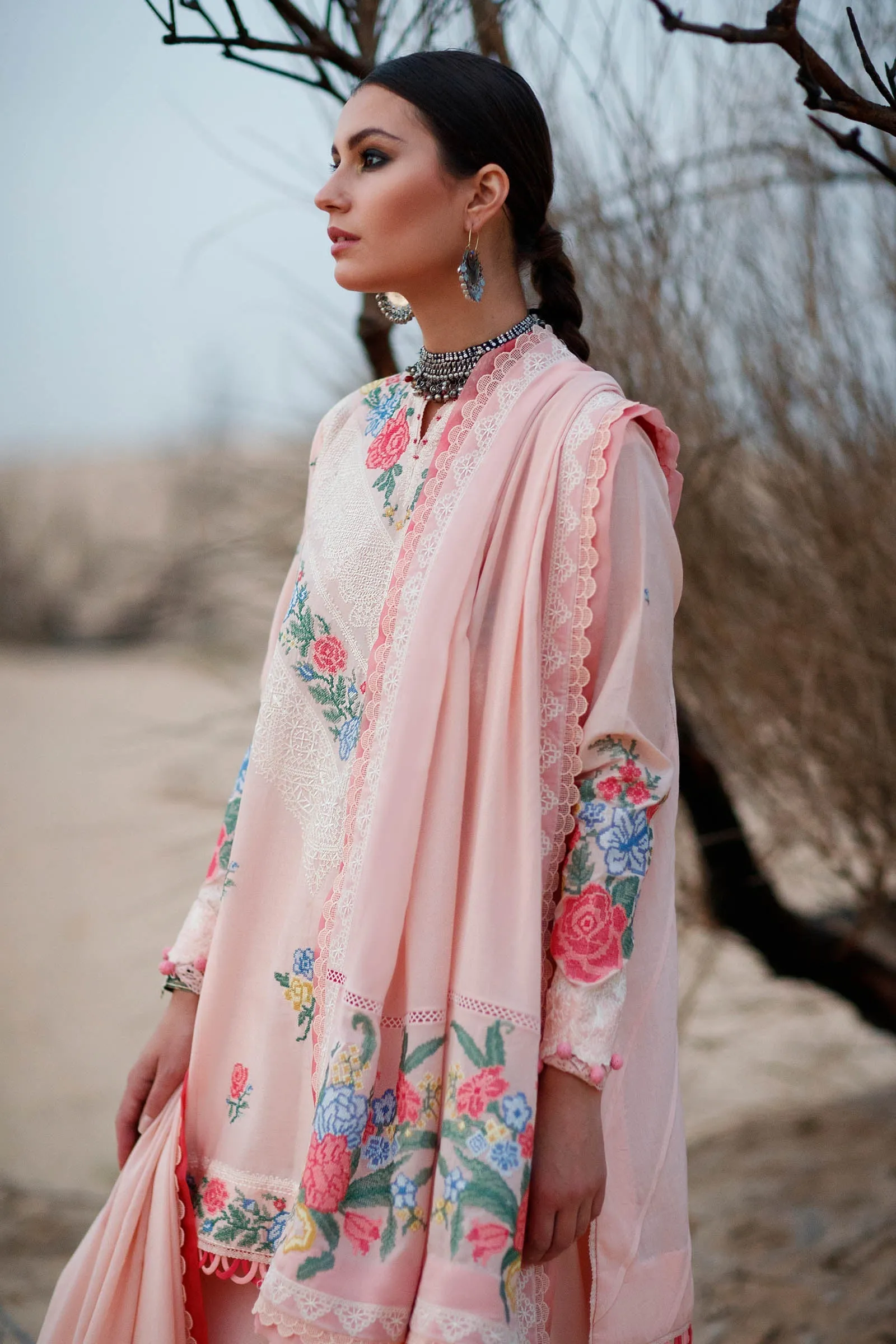 Zaha by Khadijah Shah Lawn Collection 2022 – ALLYSIAH (ZL22-10 A)
